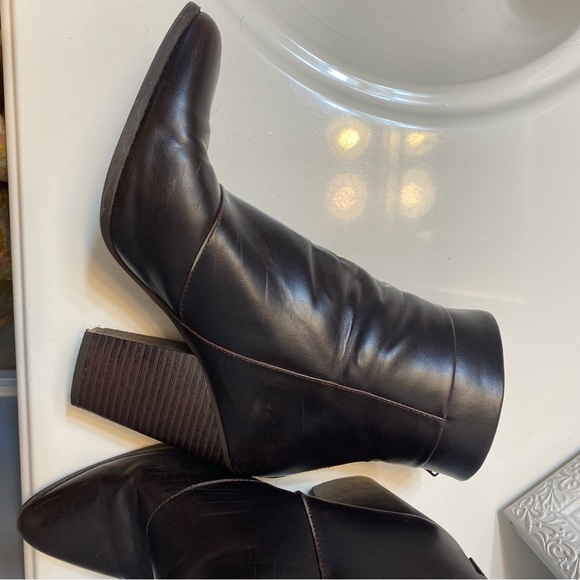 Espresso Brown Vegan Leather Heeled Booties Size Women’s 8.5 Target - Picture 5 of 5